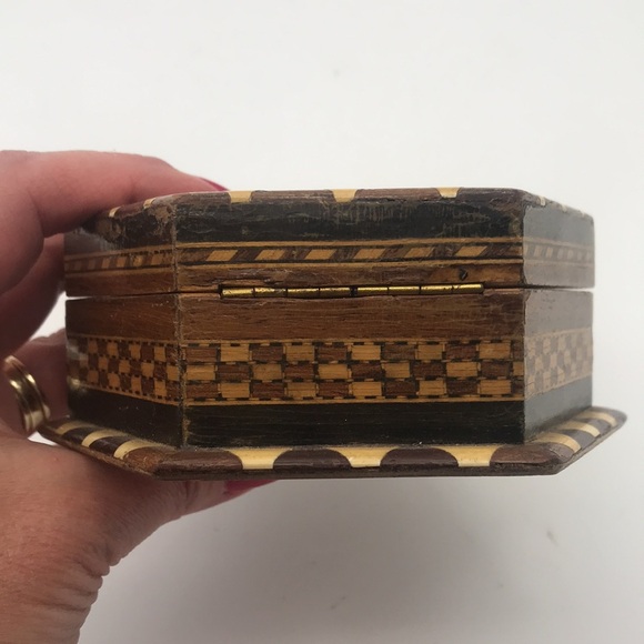 VTG Hexagonal Trinket Box w/ Wood Inlay Made in Granada Spain - Picture 4 of 8